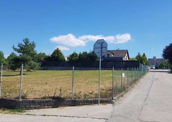 Predám stavebný pozemok pre RD Nitra - Šúdol.