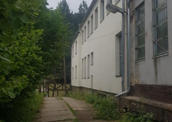 Predám budovu so 7 apartmánmi vo výstavbe vo Vyhniach.