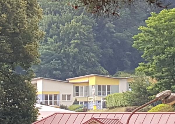 Predám budovu so 7 apartmánmi vo výstavbe vo Vyhniach.