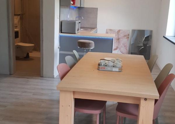 Predám budovu so 7 apartmánmi vo výstavbe vo Vyhniach.