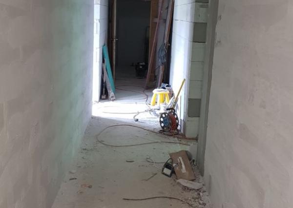 Predám budovu so 7 apartmánmi vo výstavbe vo Vyhniach.