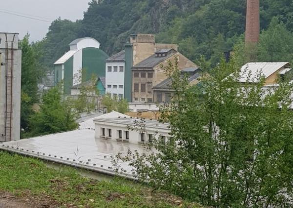 Predám budovu so 7 apartmánmi vo výstavbe vo Vyhniach.