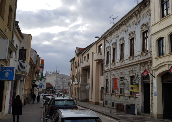 Prenajmem obchodno - kancelárske priestory v Nitre  55m2 - 550.-/mes.