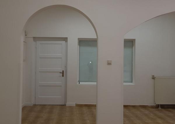 Prenajmem obchodno - kancelárske priestory v Nitre  55m2 - 550.-/mes.