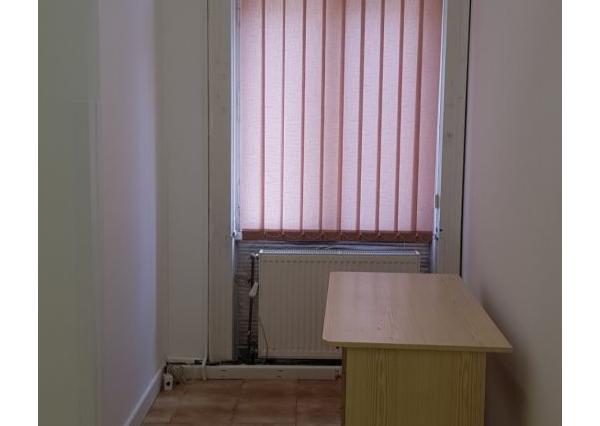 Prenajmem obchodno - kancelárske priestory v Nitre  55m2 - 550.-/mes.