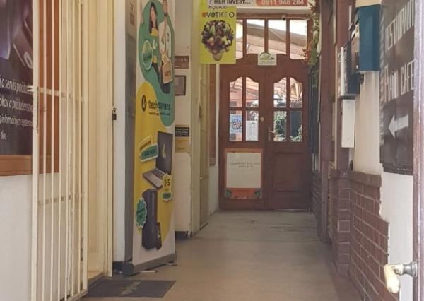 Prenajmem obchodno - kancelárske priestory v Nitre  55m2 - 550.-/mes.