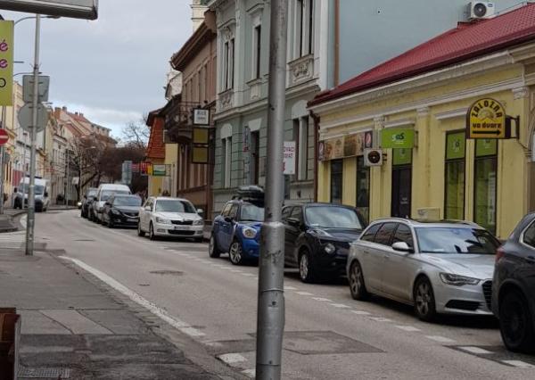 Prenajmem obchodno - kancelárske priestory v Nitre  55m2 - 550.-/mes.