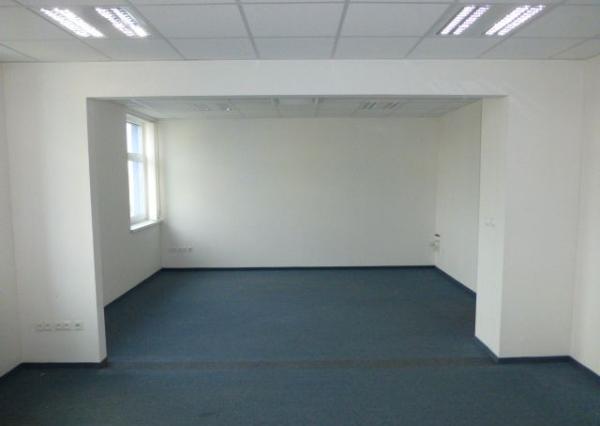 Klimatizovaná kancelária na prenájom - 39,42 m2, Slovnaftská ul.
