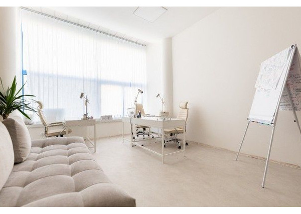 Na prenájom kancelárie s výmerou od 20 m2 v budove Luxor na Štúrovej ul.