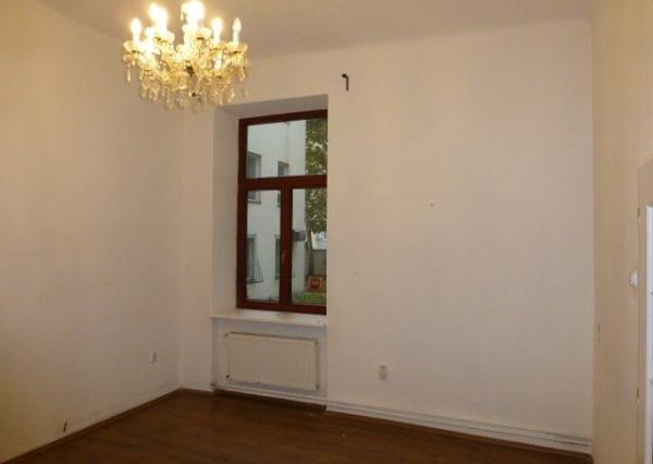 Dvojkancelária s vlastným zázemím v centre mesta na Šafárikovom námestí