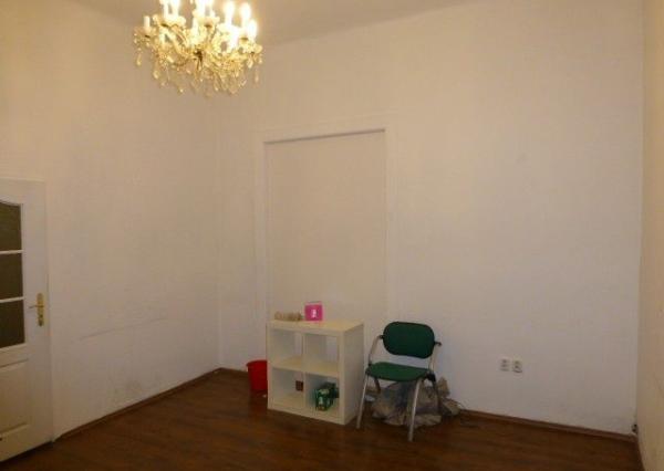 Dvojkancelária s vlastným zázemím v centre mesta na Šafárikovom námestí