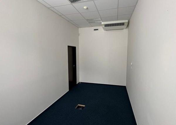 Na prenájom reprezentatívne kancelárske priestory v budove Omnipolis.