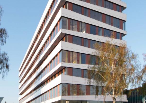 Na prenájom reprezentatívne kancelárske priestory v budove Omnipolis.