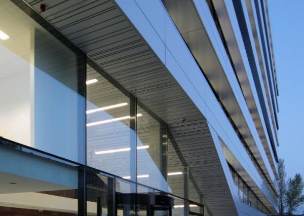 Na prenájom reprezentatívne kancelárske priestory v budove Omnipolis.