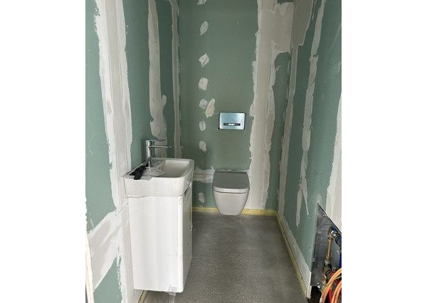 Kancelárske priestory s voliteľnou dispozíciou a skladom na prenájom - od 150 m2, Elektrárenská ul.