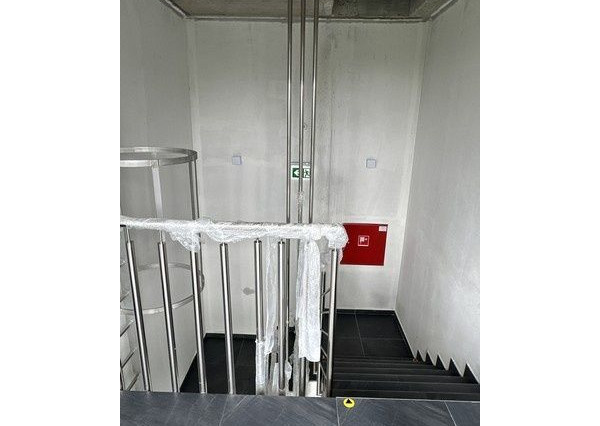 Kancelárske priestory s voliteľnou dispozíciou a skladom na prenájom - od 150 m2, Elektrárenská ul.