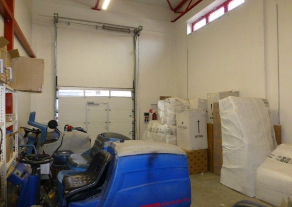 Kancelárske priestory s voliteľnou dispozíciou a skladom na prenájom - od 150 m2, Elektrárenská ul.