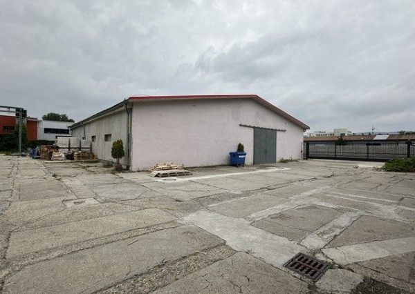 Kancelárske priestory s voliteľnou dispozíciou a skladom na prenájom - od 150 m2, Elektrárenská ul.