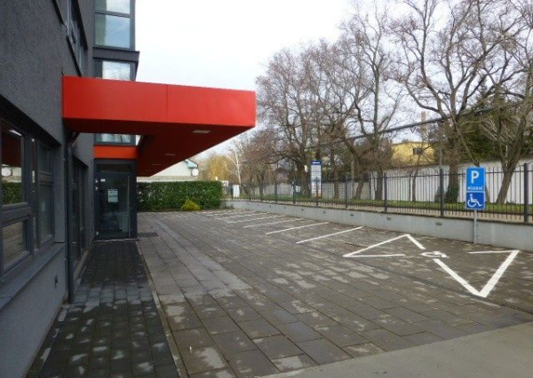 Kancelárske priestory s voliteľnou dispozíciou a skladom na prenájom - od 150 m2, Elektrárenská ul.