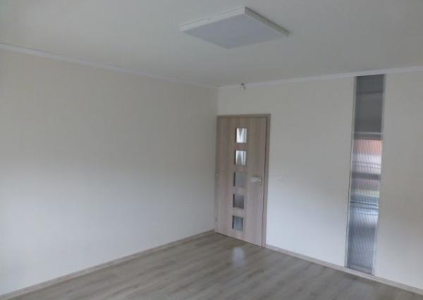 Na prenájom zrekonštruovaný kancelársky priestor o výmere 85 m2 s vlastným vstupom.