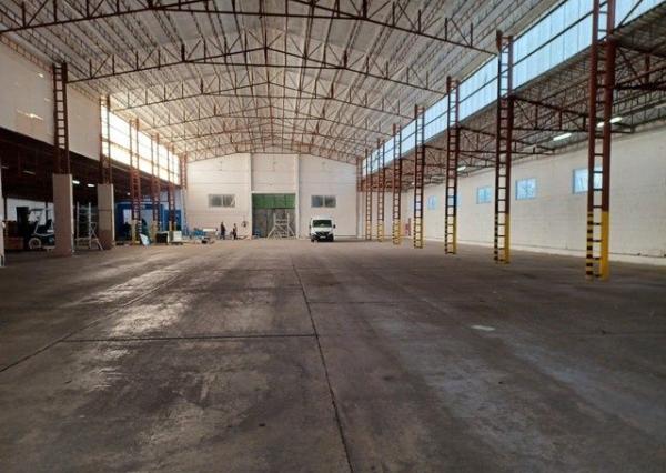 Na prenájom skladovacie haly s výmerami 640 m2, 2.256 m2 a 3.430 m2 v obci Zohor.