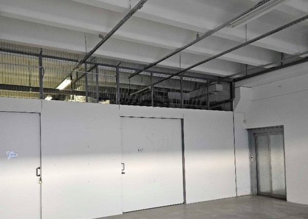 Vykurované skladové priestory na prenájom - 27 m2, ul. Stará Vajnorská