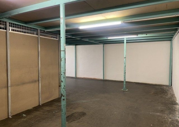 Menšie skladové priestory na prenájom - od 2 m2 do 52 m2, ul. Stará Vajnorská.