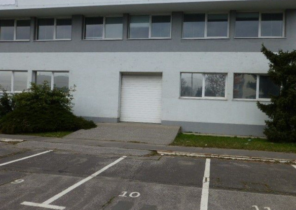 Obchodno-skladový priestor na prenájom - 246 m2, Vajnorská ul.