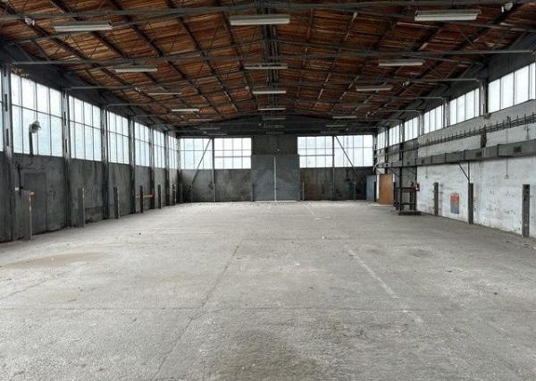 Skladovacia hala s priamym vstupom na prenájom - 533 m2, Kukučínova ul.