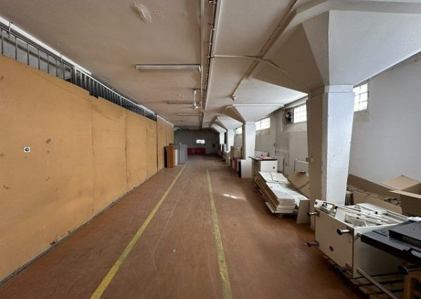 Vykurovaný skladový priestor na prenájom - 300 m2, Kukučínova ul.