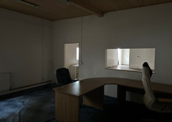 Sklad s administratívnym a sociálnym zázemím na prenájom - 810 m2, Kukučínova ul.