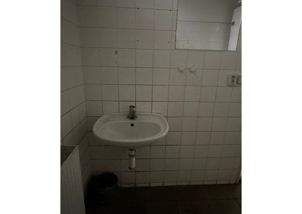 Sklad s administratívnym a sociálnym zázemím na prenájom - 810 m2, Kukučínova ul.