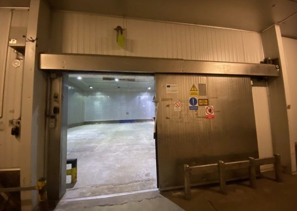 Chladiarenský skladový priestor na prenájom - 373 m2, ul. Na Pántoch