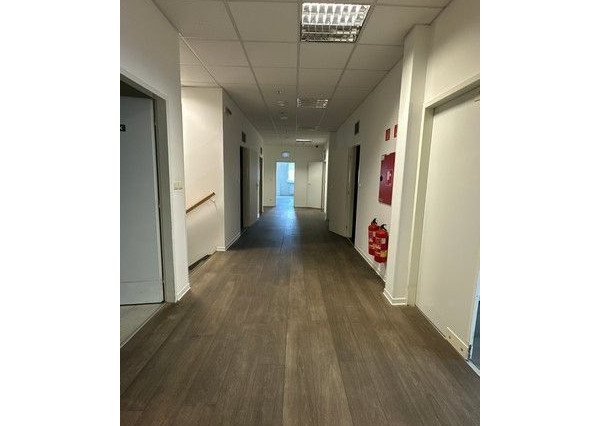 Vykurovaný sklad so zázemím na prenájom. Možnosť rozdelenia. - 8.600 m2, Rača