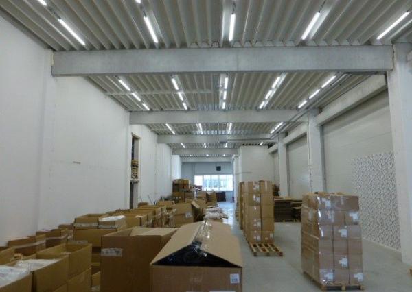 Vykurované skladové priestory na prenájom - od 405 m2, ul. Stará Vajnorská