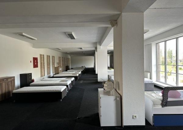 Na prenájom obchodné priestory v rôznych výmerách v Rači.