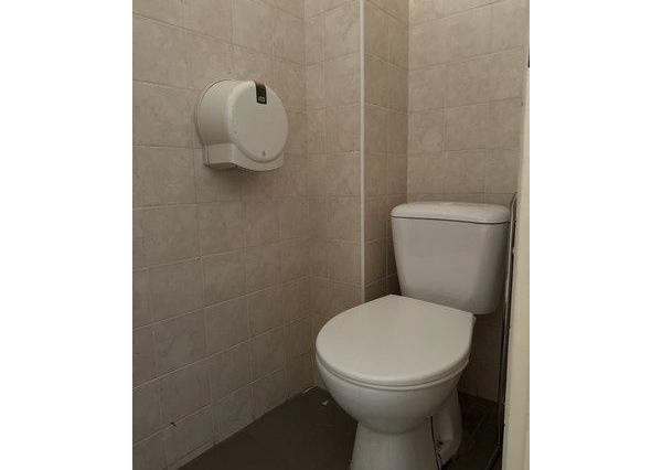 Na prenájom obchodné priestory v rôznych výmerách v Rači.