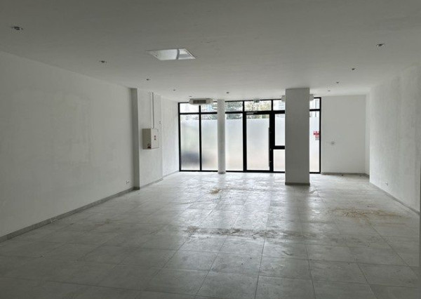 Obchodný priestor v novostavbe bytového domu na prenájom - 109 m2, ul. Závodu Matador.