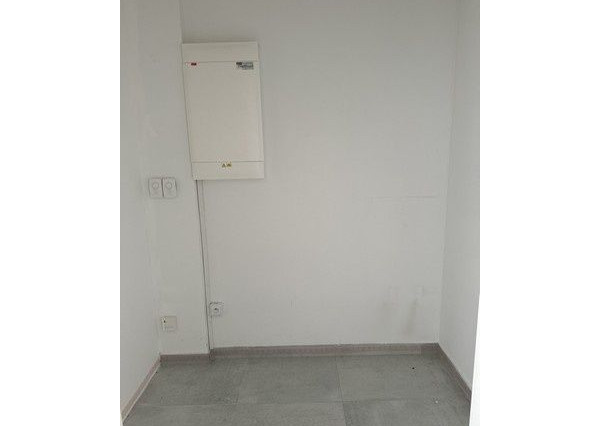 Obchodný priestor v novostavbe bytového domu na prenájom - 109 m2, ul. Závodu Matador.