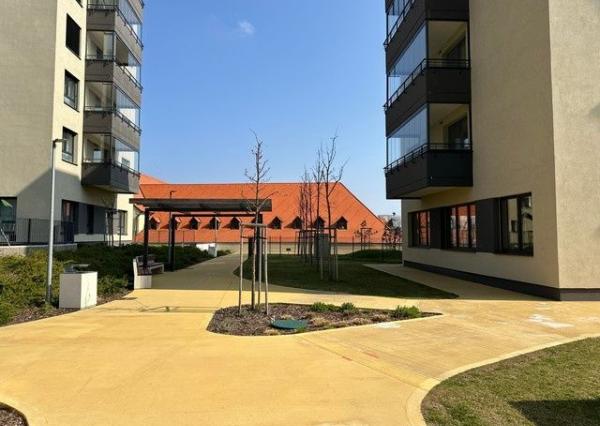 Na prenájom nebytový priestor v projekte Rínok Rača – 45 m²