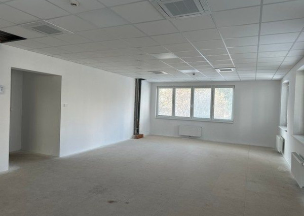 Na prenájom nebytový priestor v projekte Rínok Rača – 72 m²