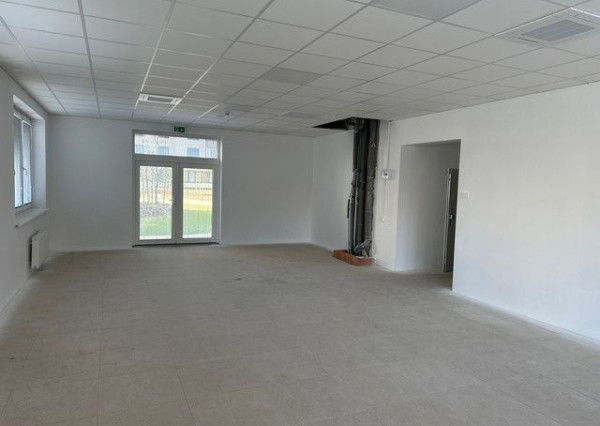Na prenájom nebytový priestor v projekte Rínok Rača – 72 m²