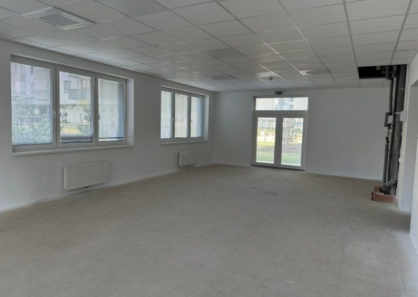 Na prenájom nebytový priestor v projekte Rínok Rača – 72 m²