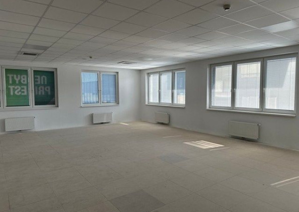 Na prenájom nebytový priestor v projekte Rínok Rača – 148 m²