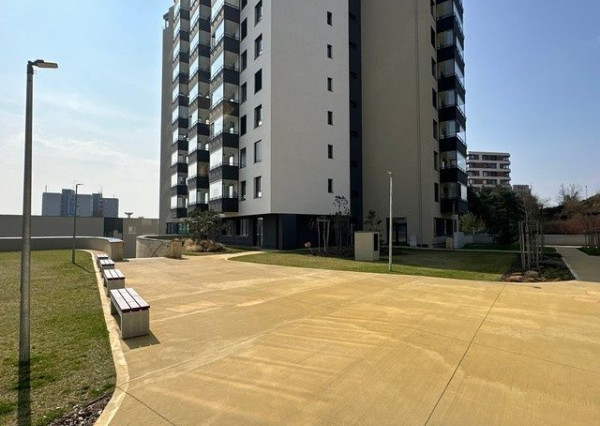 Na prenájom nebytový priestor v projekte Rínok Rača – 148 m²