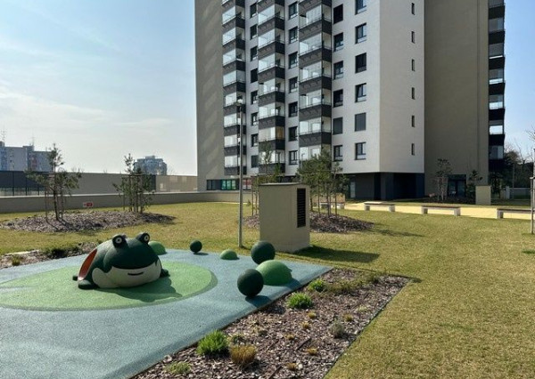 Na prenájom nebytový priestor v projekte Rínok Rača – 148 m²