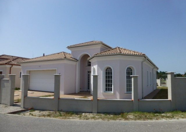 Nadštandardná novostavba 3i rodinného domu o výmere 220 m2.