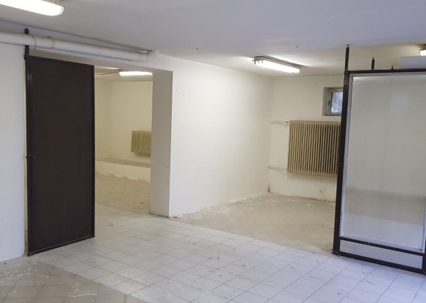 Prenajmem obchodné, komerčné priestory v Nitre na Zobore.