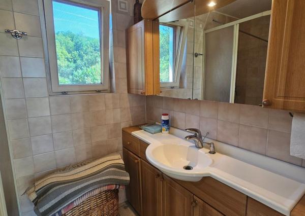 Na predaj rodinný dom v obci Ratnovce s krásnym  pozemkom 1202m2