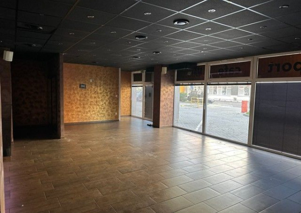 Dvojpodlažný obchodný priestor s vlastným parkovaním na prenájom - 181 m2, Údernícka ul.